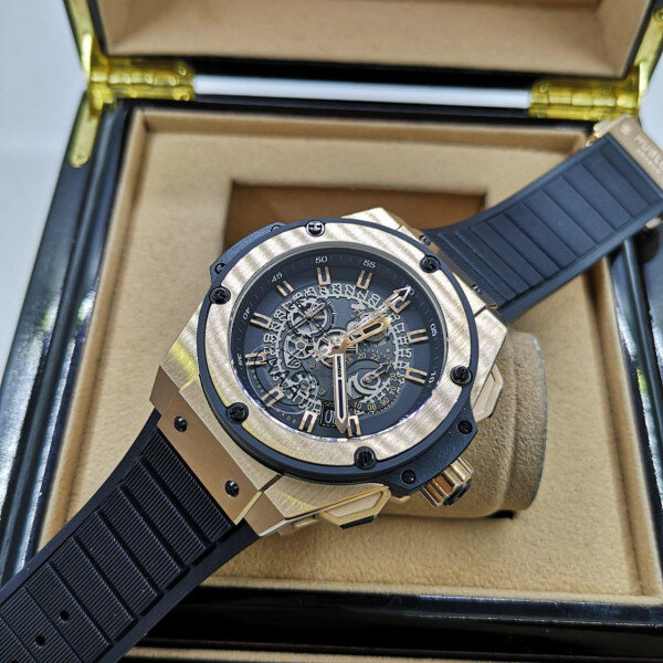 Hublot (EL10390)